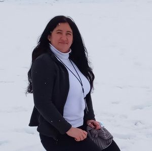 Meet your Posher, Maria